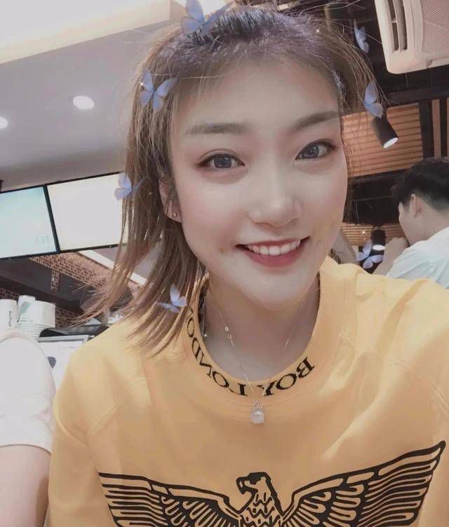 刺穿肚脐vk