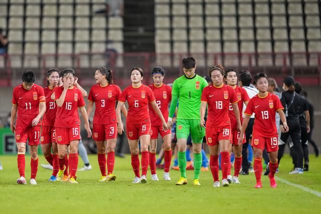伊人久久婷婷丁香六月综合基地